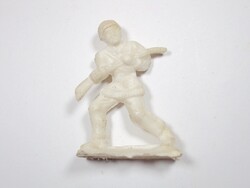 Retro régi műanyag játék figura - trafikáru - fegyveres katona - 1960-1970-es évekből