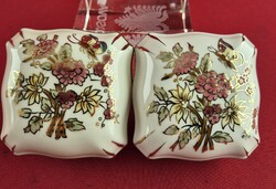 Zsolnay pillangó és virág mintás 7,5 x 7,5 cm-es bonbonierek