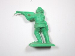 Retro régi műanyag játék figura - trafikáru - fegyveres katona, vadász - 1960-1970-es évekből
