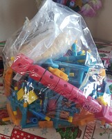 JÁVA  Építőszekrény gyártó Mikrolin Mechanikai Játékgyár KFT. Tatabánya használt 1kg doboz nélkül