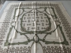 Selyemkendő kengyel mintàval, 85 x 80 cm