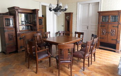 Thék Endre ebédlő garnitúra, Tálaló, Asztal, Állóóra Králik Sámuel utóda műhelyéből