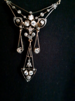 Csodálatos art deco nyakék 27 db gyémánttal