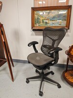 Újszerű állapotban Herman Miller Mirra forgószék szürke ergonómikus irodaszék