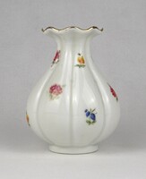 1U080 Zsolnay porcelán gerezdes váza 11.5 cm