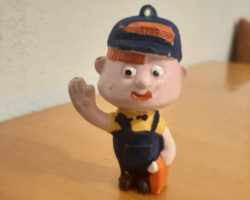 ÁFOR Benzin Berci felirat, logó fröccsöntöt műanyag reklám figura 9 cm