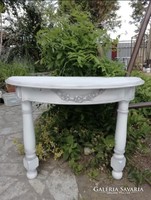 Provence, vintage antik konzol asztal ,faragott virágokkal