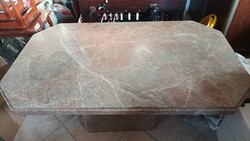 Márvány asztal 126cm