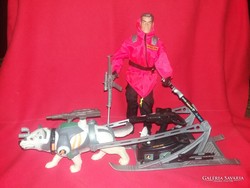 1999 Action MAN HASBRO akció katona harcos Polar Arctic Mission figura 29 cm a szán kutyával 40 cm