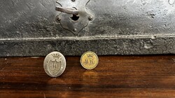 Antik réz nemesi címeres pecsétnyomó 2 db, koronás, grófi, bárói