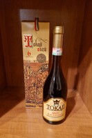 1988-as évjáratú, 6 puttonyos Tokaji aszú, díszdobozban