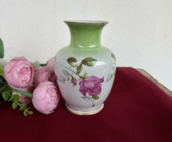 Hollóházi rózsás virágos  porcelán virágos  gyönyörű váza  midcentury modern lakásdekoráció