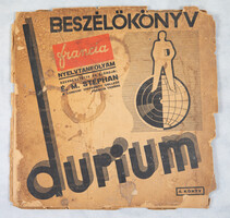 A címlapot és az illusztrációkat rajzolta: Bortnyik Sándor. Durium