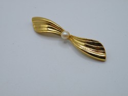 UG716 Vintage arany színű bross kitűző