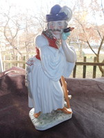 HERENDI PORCELÁN Izsó Miklós  Busuló Juhász - szép apróléos kidolgozással  29 cm