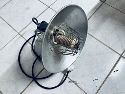 Retro hősugárzó működőképesen
