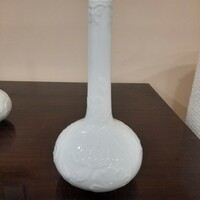 Nagy Fehér Herendi porcelán dombornyomott váza 28 cm