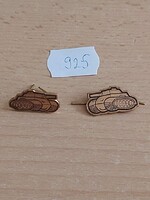 MN HARCKOCSIZÓ TISZTI FEGYVERNEMI JELVÉNY 925.