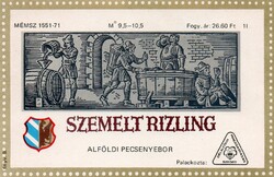 Boros címke: Szemelt rizling, Szeged. 1 l.