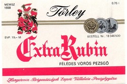 Italcímke: Törley pezsgő.