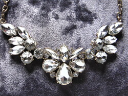 Strasszos bizsu nyakék