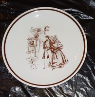 Alföldi porcelán dísztányér,  lottozó pár képével.