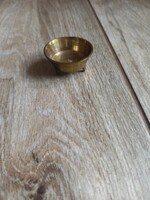 Régi miniatűr réz kerti sütögető üst (3,7x1,9 cm)