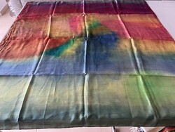Kézzel festett selyemkendő a szivárvány színeivel, 90 x 88 cm, új