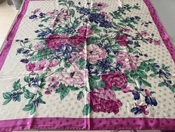 Codello brand silk scarf with flower bouquet pattern, 86 x 86 cm
