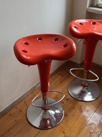 KARE design narancs színű bárszék 2db eladó!