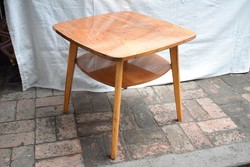 Retro polcos fa asztal 64 x 64 x 60 cm