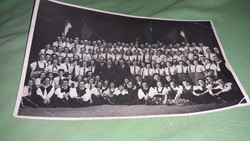 1950.cca. középiskolai koedukált csoportkép -FOLKLÓR rendezvény RÉSZTVEVŐI 25X15cm mint a képeken