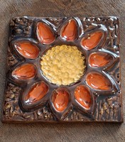 Retró kerámia fali kép narancssárga szirmokkal mérete 23 x 23 cm