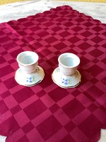 Hollóházi porcelán gyertyatartó párban.