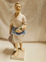 Gránit nagy méretű kerámia figura - Kertet gondozó nő, 29 cm