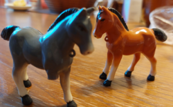 GYŰJTŐKNEK ! 4 db  műanyag állatfigura, trafikáru a 90-e évekből