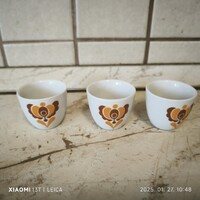 Alföldi porcelán snapszos/pálinkás poharak, népi dekorral, 1970-es évek 3 db eladó!