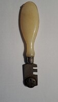 Régi jelzett üvegező szerszám KRAKU. 14 CM