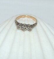 Kulonleges 3 szives 9carat arany gyűrű 3 gyémánttal