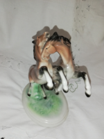 Unterweissback " Ágaskodó lovak" porcelán  A2