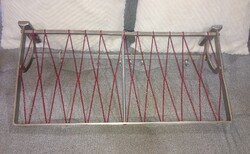 Régi retro aluminium ruhafogas, hálós kalaptartó