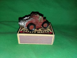DISNEY GUNNER DICKIE TOYS - KARIB TENGER KALÓZAI karakterautó fém kisautó játék autó