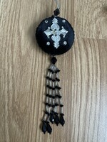 Gyönyörű karácsonyfa dísz fekete bársony gyöngyökkel