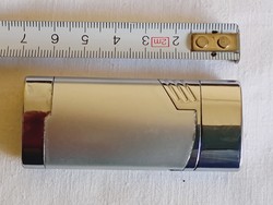 Öngyújtó 28 - fém gázos piézós vihargyújtó vintage  gyüjteménybe kínálom