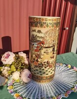 Gyönyörű porcelán esernyőtartó mesés mintával
