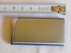 Öngyújtó 26 - Cool fém gázos piézós vintage gyüjteménybe kínálom