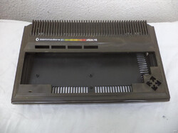 Commodore +4 üres ház (652)