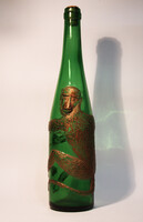 Adolf Huber "Affentaler Spatburgunder" rajnai borosüveg dombornyomott arany majommal