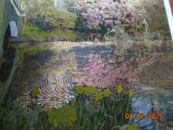 Arany és ezüst tónusokban irizáló selyemkép,színes tavaszi táj,híd,virágzó fák