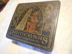 Szivarkás plé doboz , Princesas szivarka  szopókával , 9 x 8 x 1,8  cm
